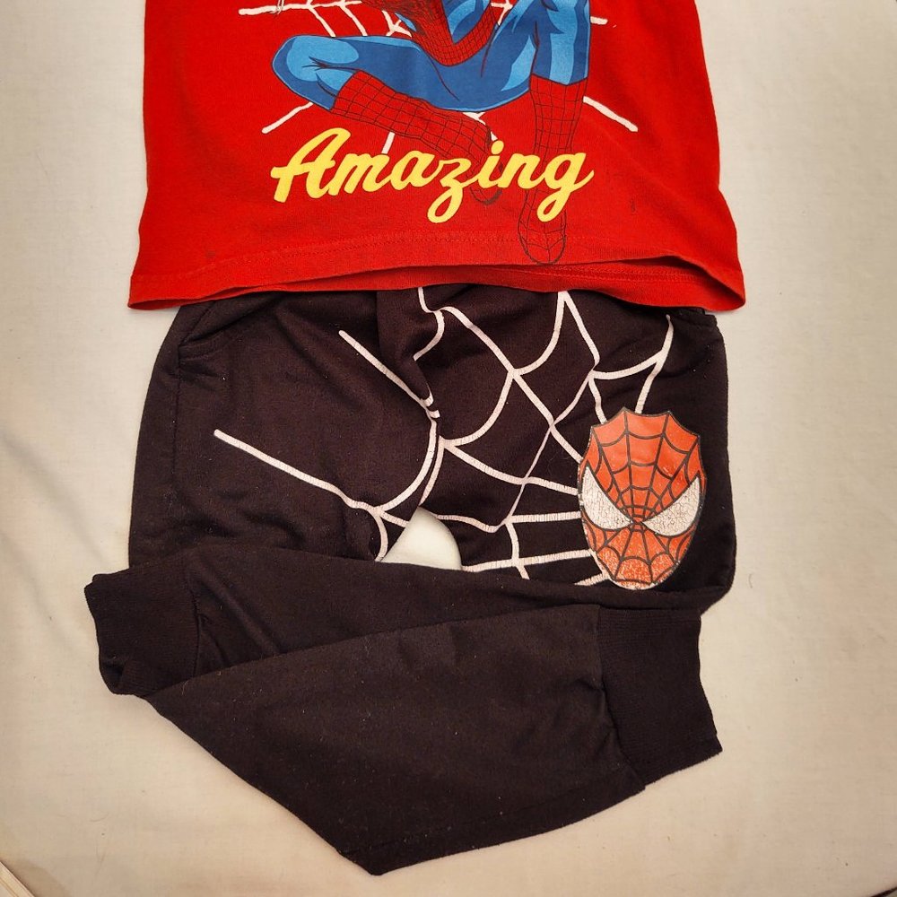 Spiderman 2 Shirt and Pants Set - Picture 2 of 7